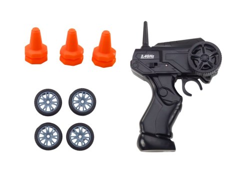 Autko Sportowe Zdalnie Sterowane R/C 1:24 Niebieski Wymienne Koła LEAN Toys