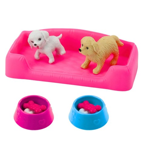 Zestaw Mini Laleczka Z Dwoma Pieskami Legowisko Miski Z Karmą LEAN Toys